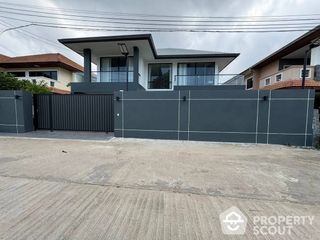 For sale 6 bed house in Pratumnak, Pattaya