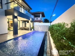 For sale 6 bed house in Pratumnak, Pattaya