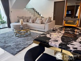 For sale 6 bed house in Pratumnak, Pattaya