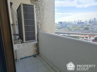 For rent 2 Beds condo in Phra Khanong, Bangkok