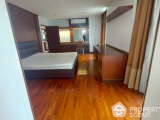 For rent 2 Beds condo in Phra Khanong, Bangkok