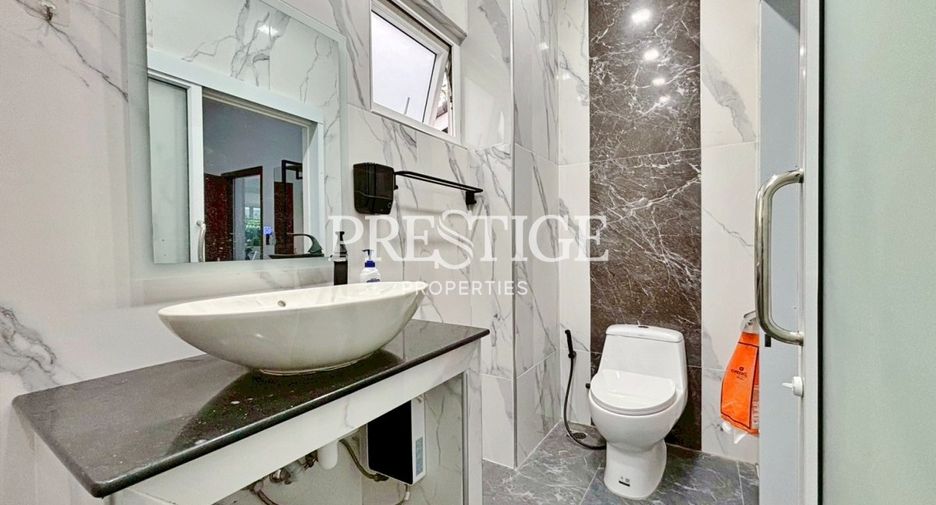 Casa en venta de 4 habitaciones en Bang Lamung, Chonburi