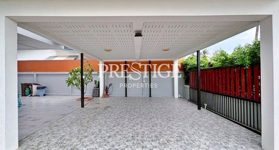 Casa en venta de 4 habitaciones en Bang Lamung, Chonburi