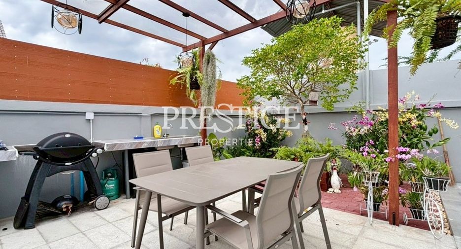 Casa en venta de 4 habitaciones en Bang Lamung, Chonburi