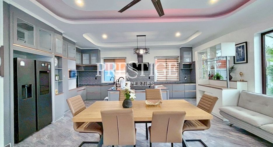 Casa en venta de 4 habitaciones en Bang Lamung, Chonburi