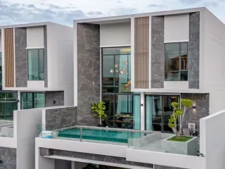 For sale 4 Beds house in Bang Khen, Bangkok