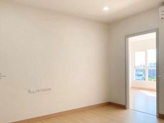 For sale 1 bed condo in Bang Kapi, Bangkok