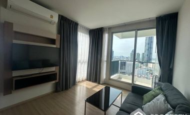 For sale 2 Beds condo in Sathon, Bangkok
