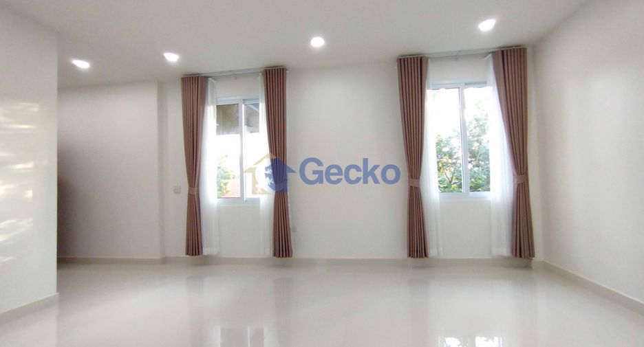 For sale 4 bed house in Bang Lamung, Chonburi