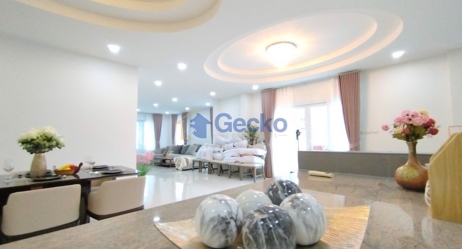 For sale 4 bed house in Bang Lamung, Chonburi