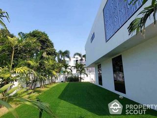 For sale 7 bed house in Bang Lamung, Chonburi