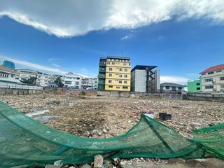 For sale land in Yan Nawa, Bangkok