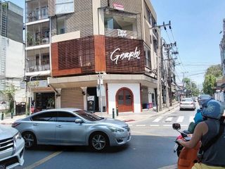 For sale retail Space in Phaya Thai, Bangkok