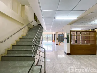 For rent 7 bed townhouse in Mueang Chiang Mai, Chiang Mai