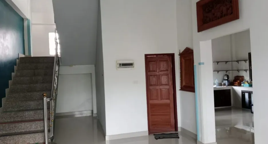 For rent 2 bed townhouse in Mueang Krabi, Krabi