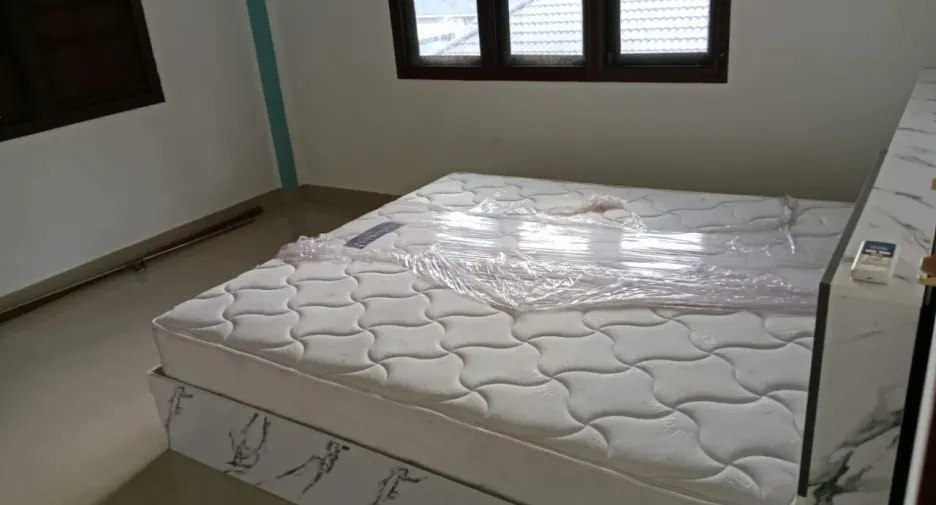 For rent 2 bed townhouse in Mueang Krabi, Krabi
