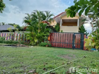 For rent 2 bed townhouse in Mueang Krabi, Krabi