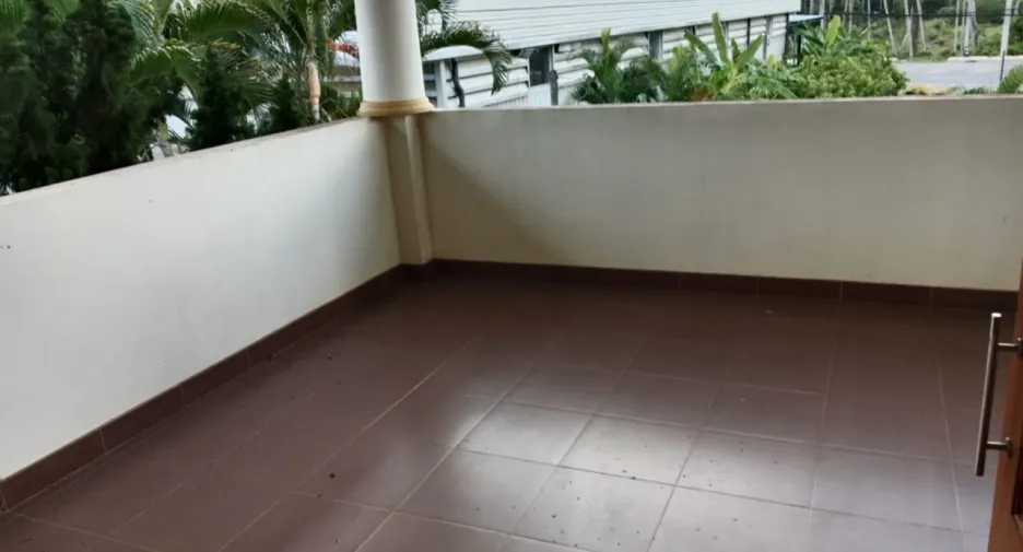 For rent 2 bed townhouse in Mueang Krabi, Krabi
