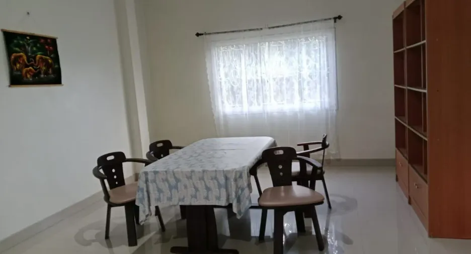 For rent 2 bed townhouse in Mueang Krabi, Krabi