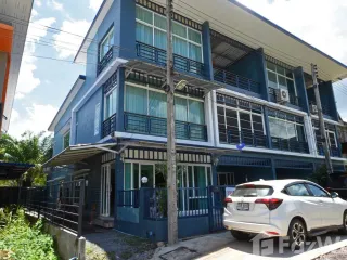 For sale 4 bed townhouse in Mueang Krabi, Krabi