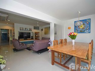 For sale 4 bed townhouse in Mueang Krabi, Krabi