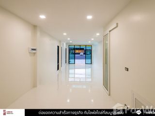 For sale 4 bed townhouse in Mueang Krabi, Krabi