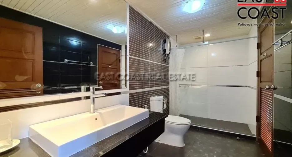 For rent and for sale 3 bedrooms condo in Bang Lamung, Chonburi
