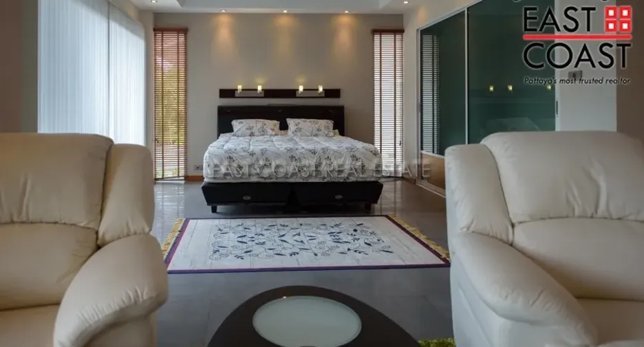 For rent and for sale 4 bedrooms house in Bang Lamung, Chonburi
