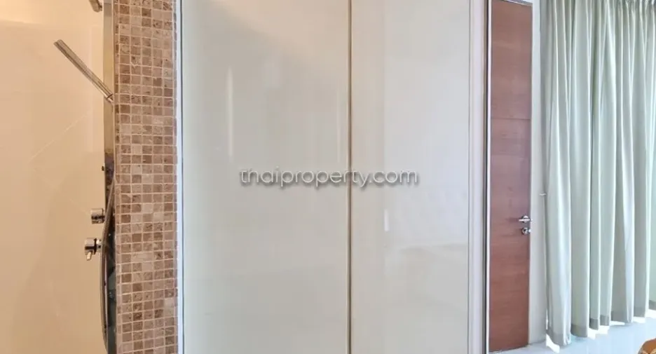 For rent and for sale 2 bedrooms condo in Bang Lamung, Chonburi