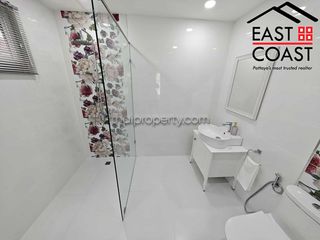 For sale 5 bed house in North Pattaya, Pattaya