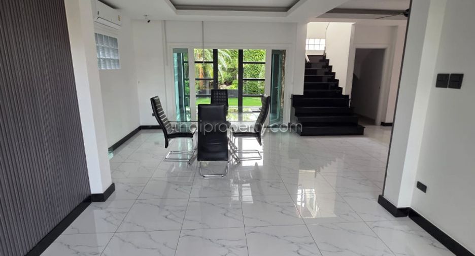 Haus zum Kauf mit 3 Zimmer in Bang Lamung, Chonburi