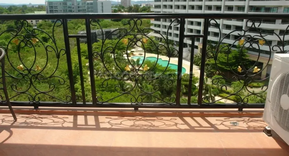 For rent and for sale 2 bedrooms condo in Bang Lamung, Chonburi