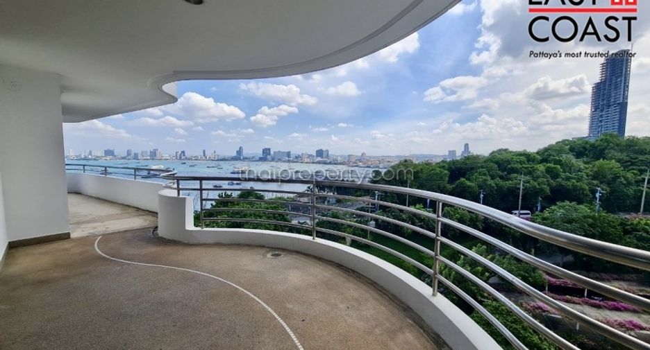 For rent 4 bedrooms condo in Bang Lamung, Chonburi