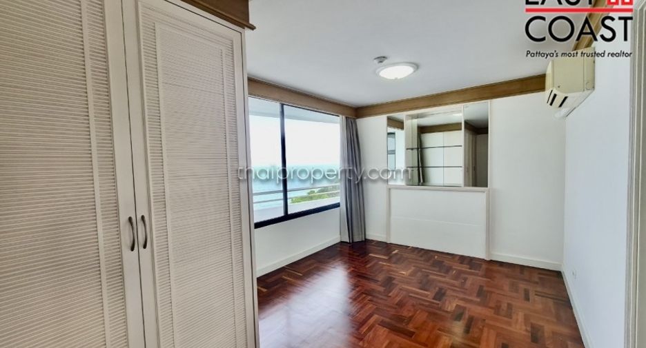 For rent 4 bedrooms condo in Bang Lamung, Chonburi