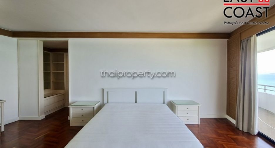 For rent 4 bedrooms condo in Bang Lamung, Chonburi