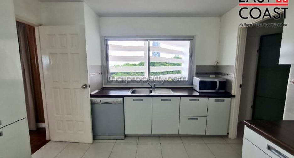 For rent 4 bedrooms condo in Bang Lamung, Chonburi