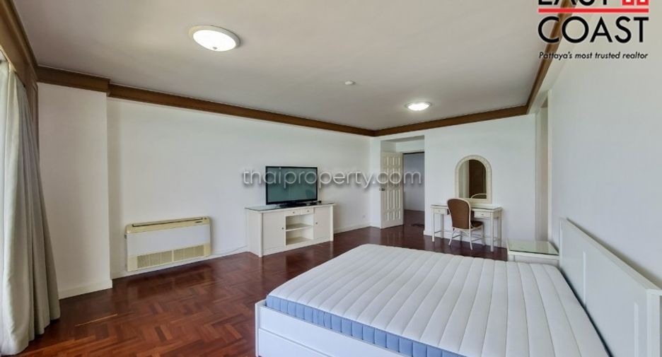For rent 4 bedrooms condo in Bang Lamung, Chonburi