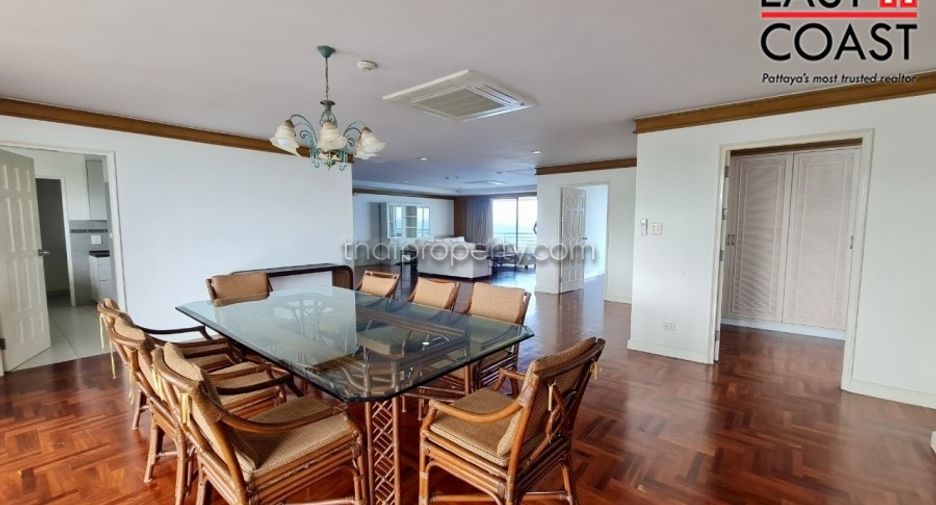 For rent 4 bedrooms condo in Bang Lamung, Chonburi