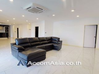 For rent 3 bed condo in Watthana, Bangkok