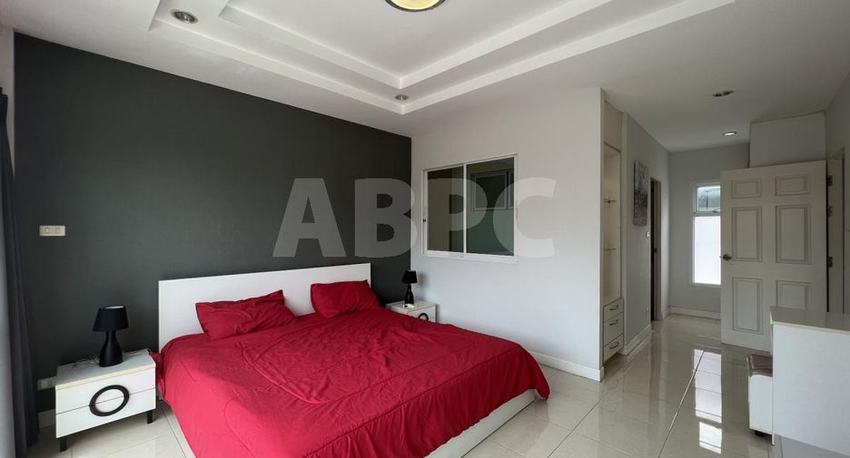 For sale 2 bedrooms townhouse in Mueang Rayong, Rayong