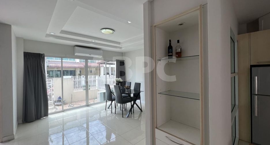 Reihenhaus zum Kauf mit 2 Zimmer in Mueang Rayong, Rayong