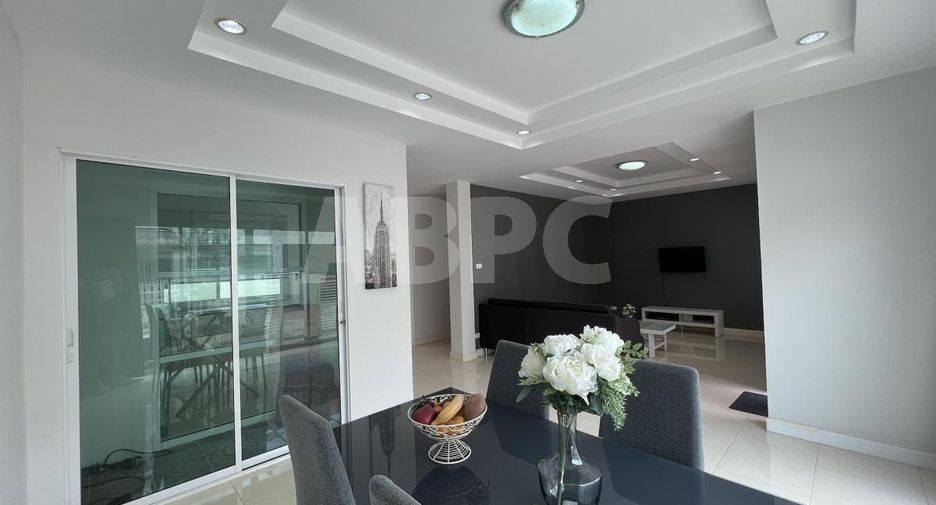 For sale 2 bedrooms townhouse in Mueang Rayong, Rayong