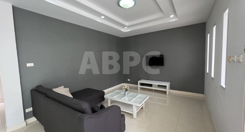 For sale 2 bedrooms townhouse in Mueang Rayong, Rayong