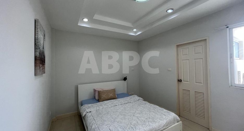 Reihenhaus zum Kauf mit 2 Zimmer in Mueang Rayong, Rayong