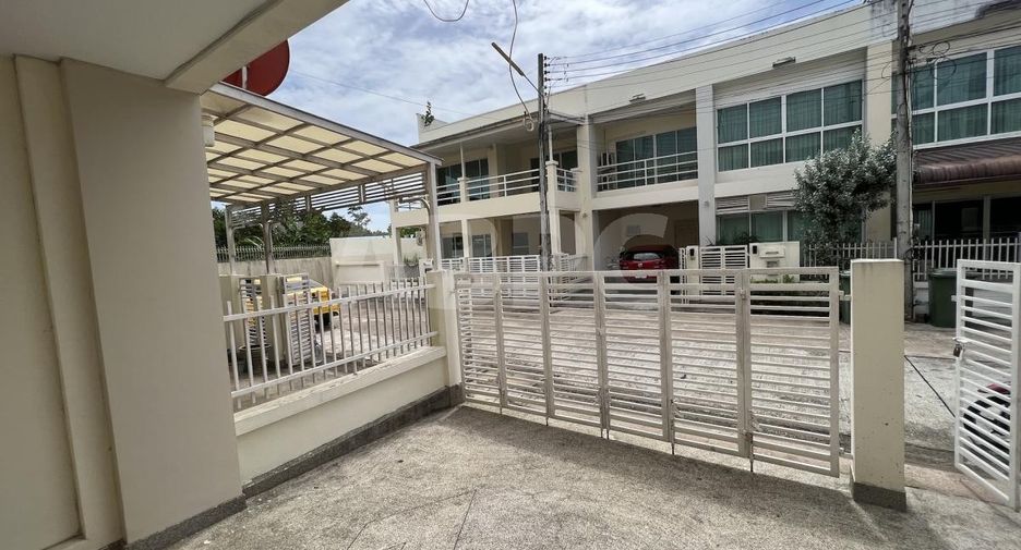 Reihenhaus zum Kauf mit 2 Zimmer in Mueang Rayong, Rayong