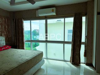 For sale 3 ベッドルーム townhouse in Mueang Rayong, Rayong
