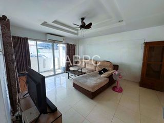 For sale 3 ベッドルーム townhouse in Mueang Rayong, Rayong