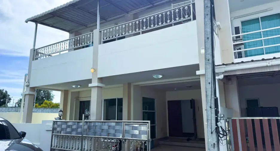 For sale 3 bedrooms townhouse in Mueang Rayong, Rayong