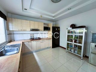 Casa adosada en venta de 3 habitaciones en Mueang Rayong, Rayong