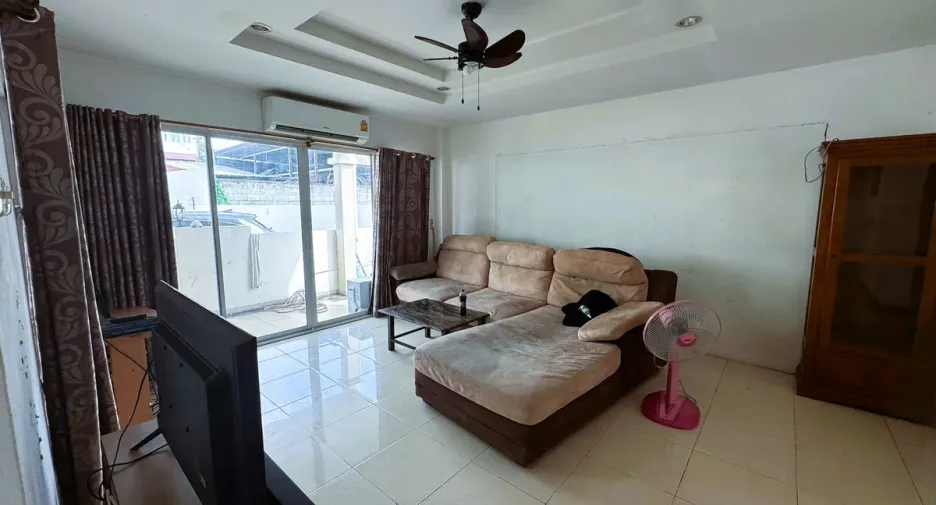 For sale 3 bedrooms townhouse in Mueang Rayong, Rayong